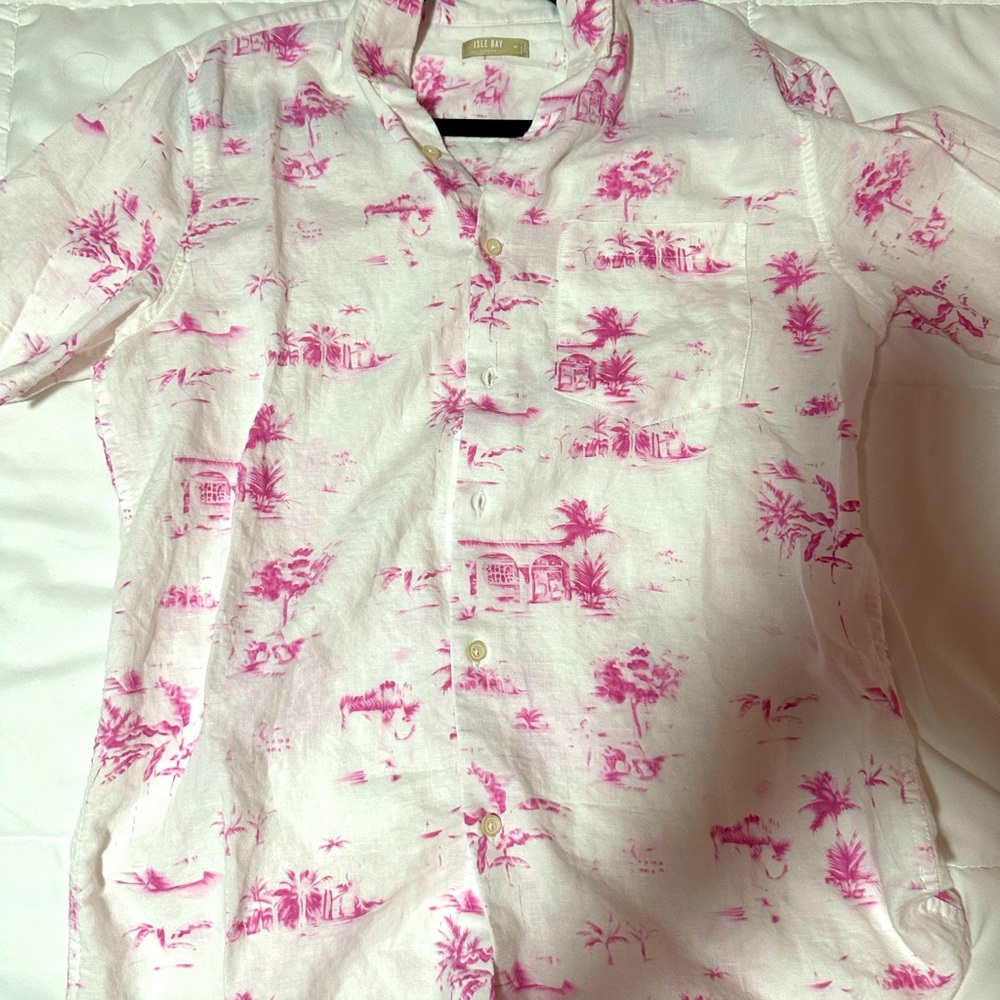 A Hawaiian shirt. It’s pink and white and it’s cute